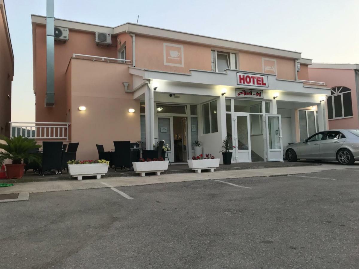 Hotel Ami-M Neum Eksteriør billede